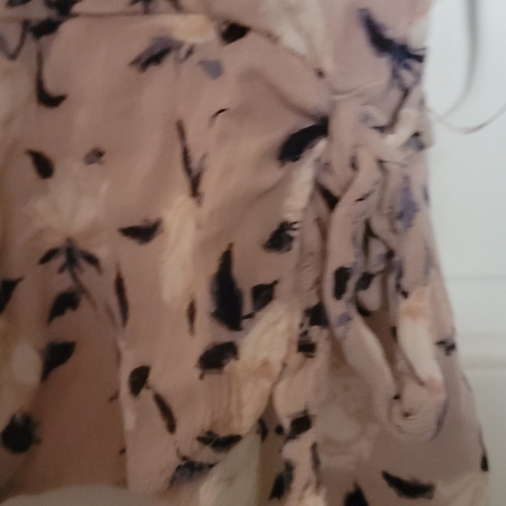 Top - Picture 4 of 4